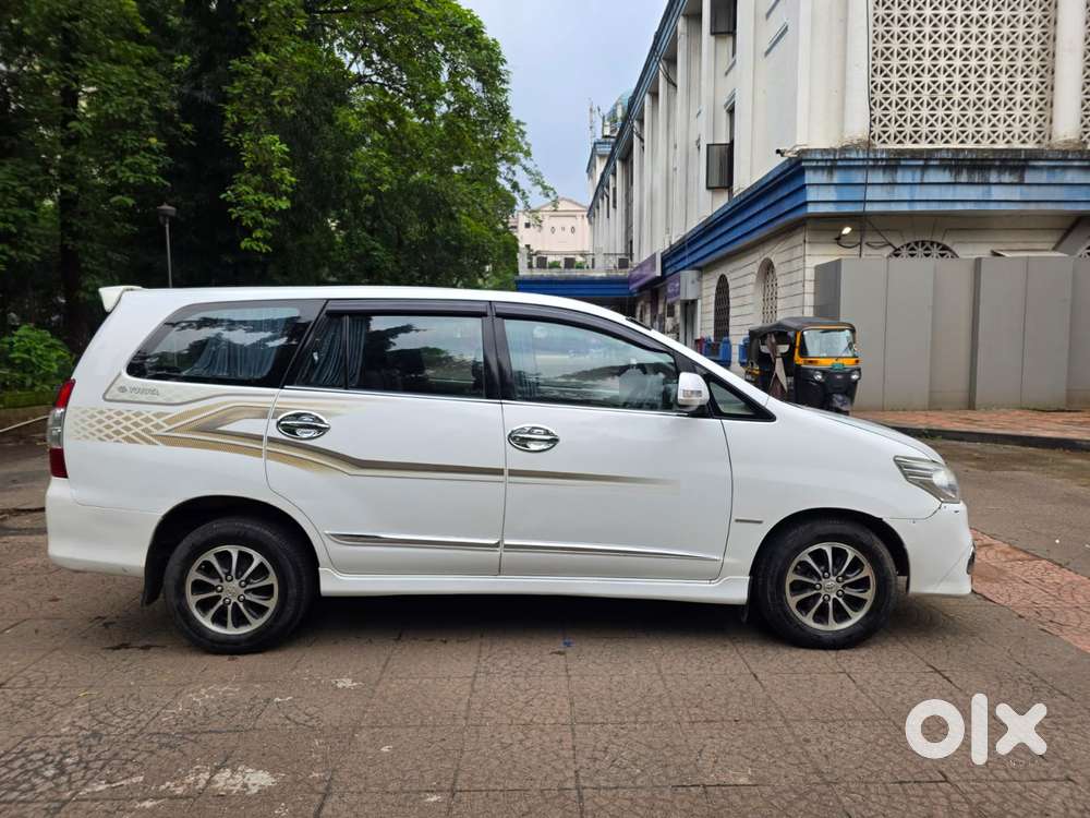 Toyota Innova 2.5 V 8 Str, 2014, Diesel