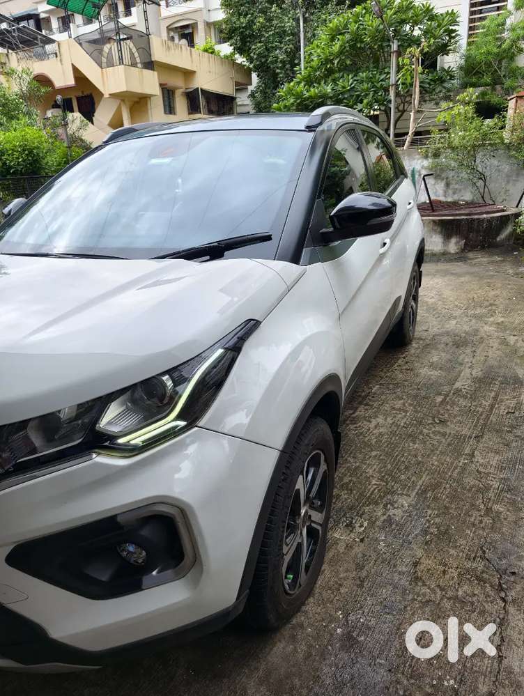 Tata Nexon 1.2 Xz Plus Dual Tone (o)