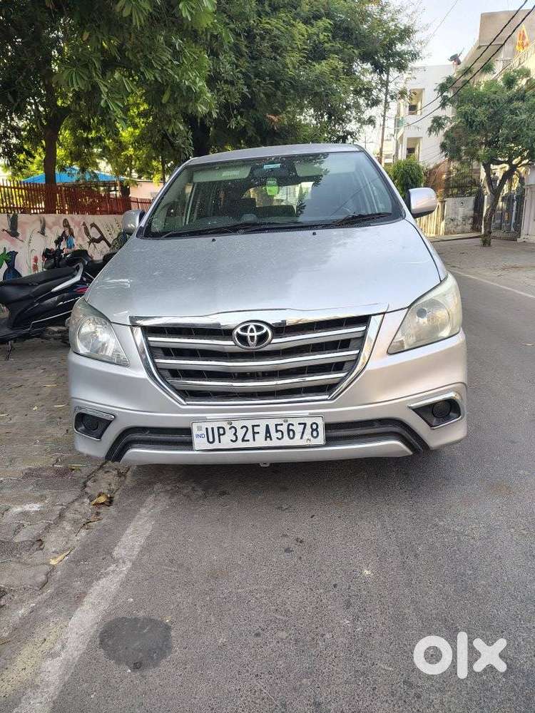 Toyota Innova 2.5 G (diesel) 8 Seater, 2014, Diesel