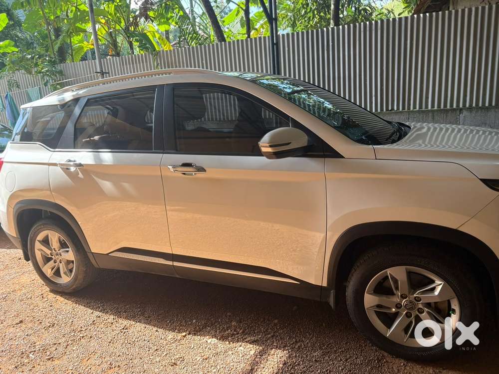 Mg Hector Plus 2021 Petrol 98000 Km Driven