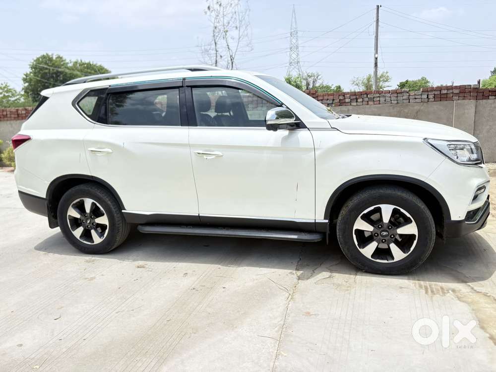 Mahindra Alturas G4 4x2 At, 2022, Diesel