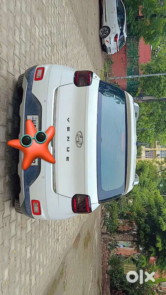 Hyundai Venue 2020 Diesel 60000 Km  Driven Well Maintained