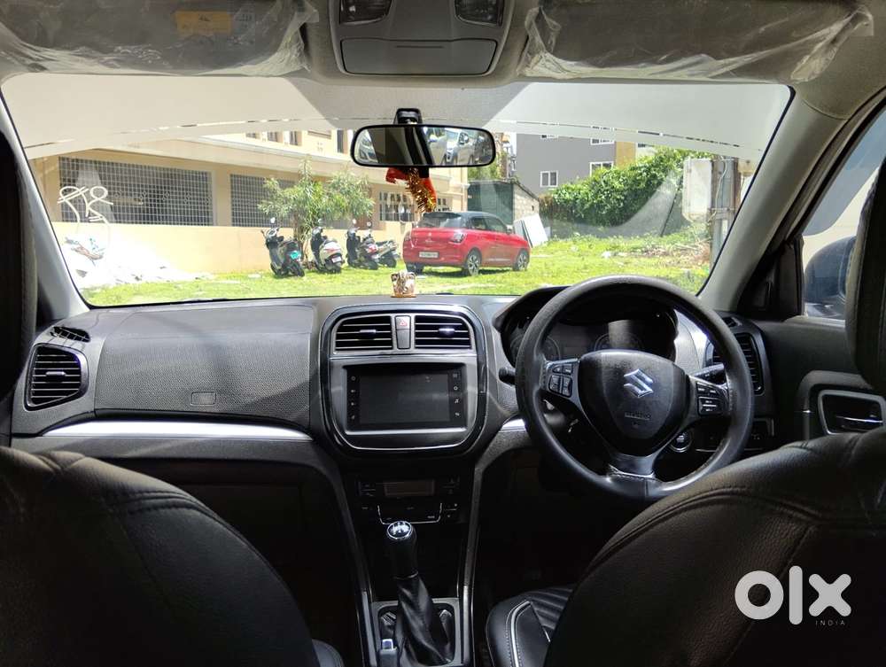 Maruti Suzuki Brezza 1.5 Zxi Smart Hybrid, 2022, Petrol