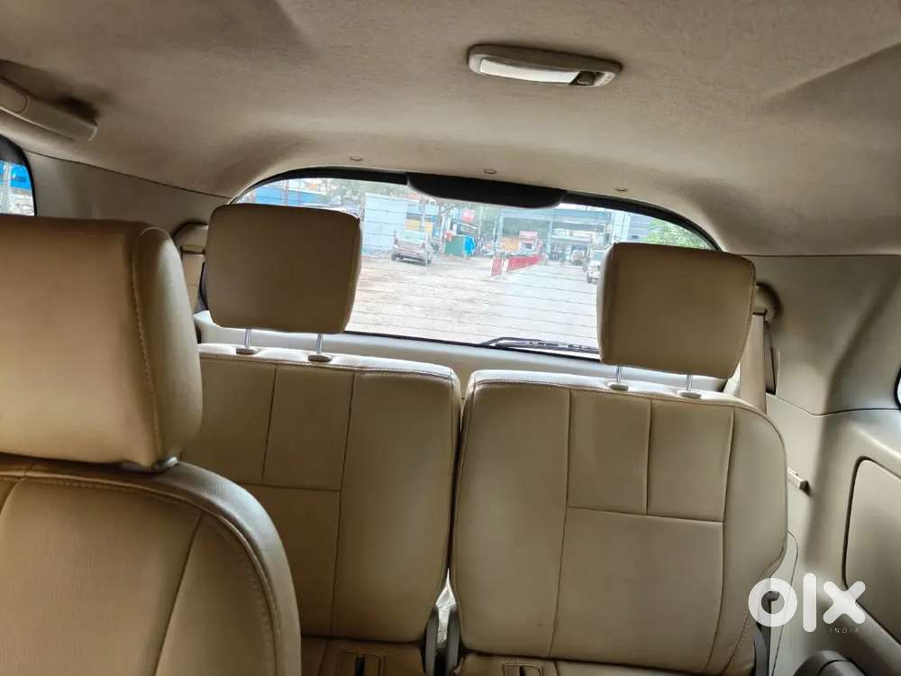 Toyota Innova 2014