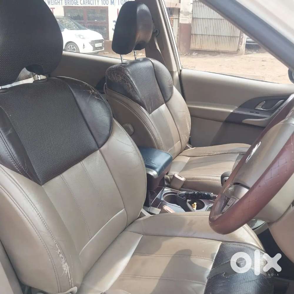 Mahindra Xuv500 2015 Diesel 99000 Km Driven