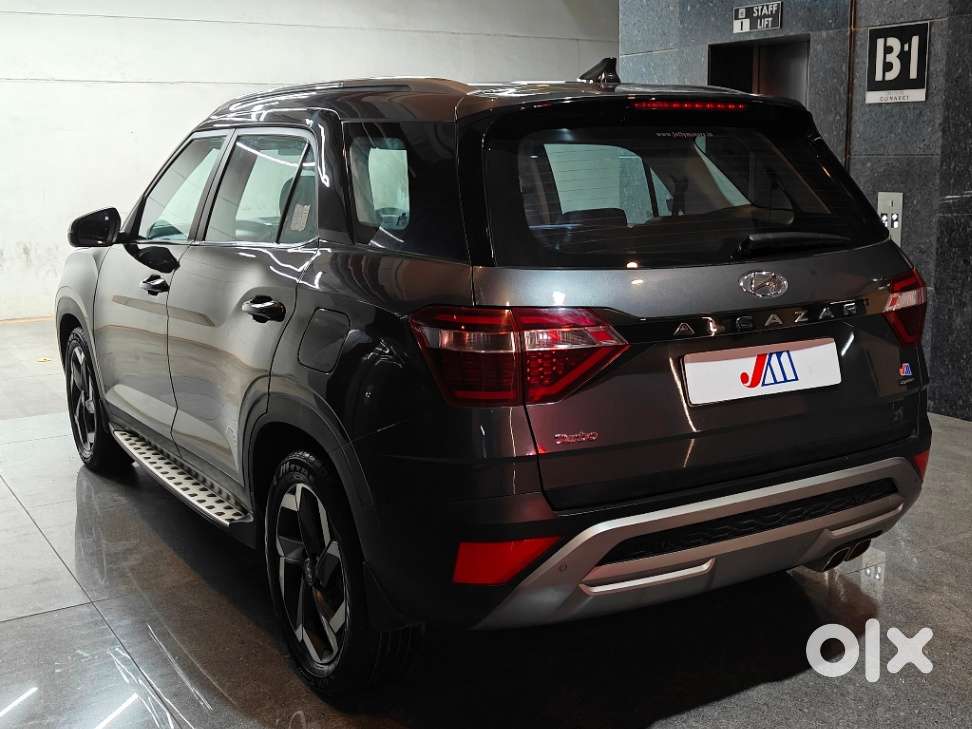Hyundai Alcazar Signature (o) 6 Str 1.5 Petrol Dct, 2023, Petrol