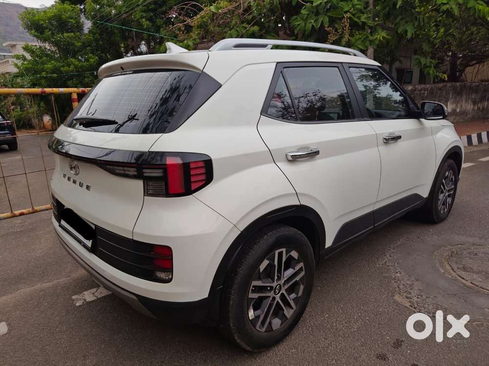 Hyundai Venue Sx (o) Mt 1.5 Diesel, 2023, Diesel