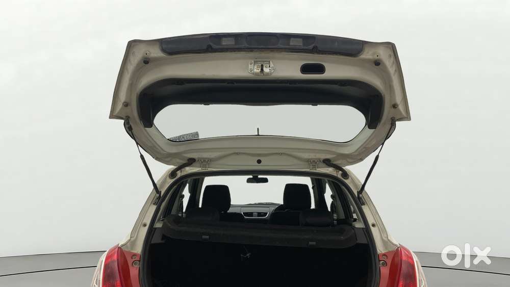 Maruti Suzuki Swift Vxi, 2016, Petrol