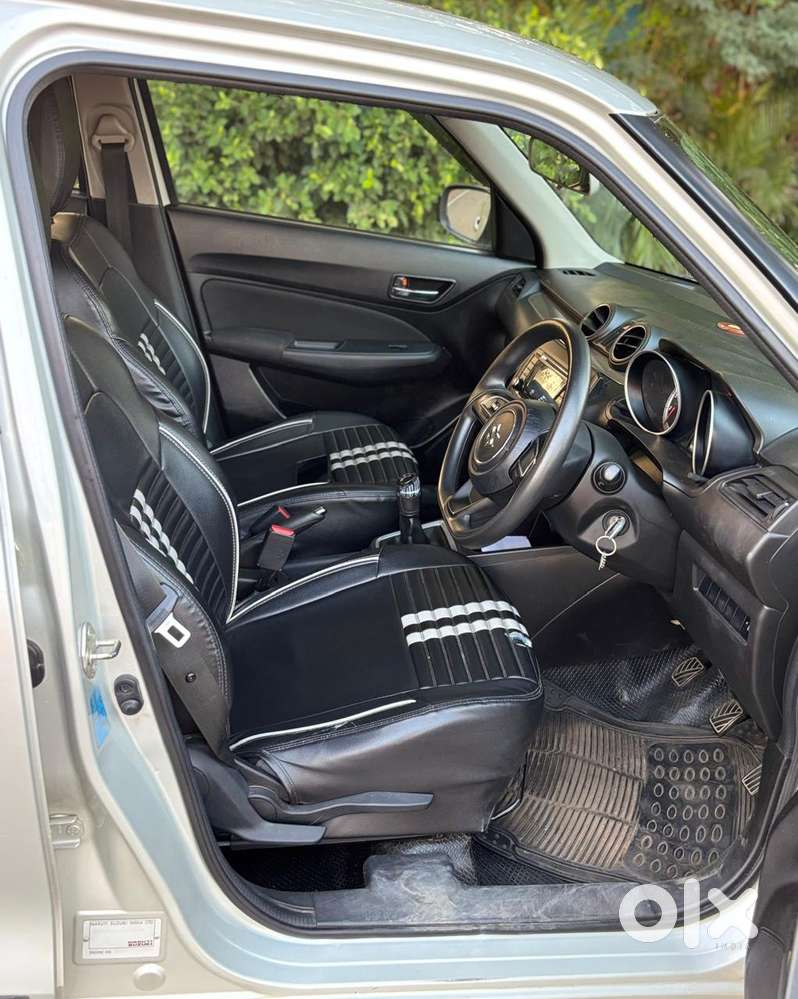 Maruti Suzuki Swift Vxi Optional, 2020, Petrol