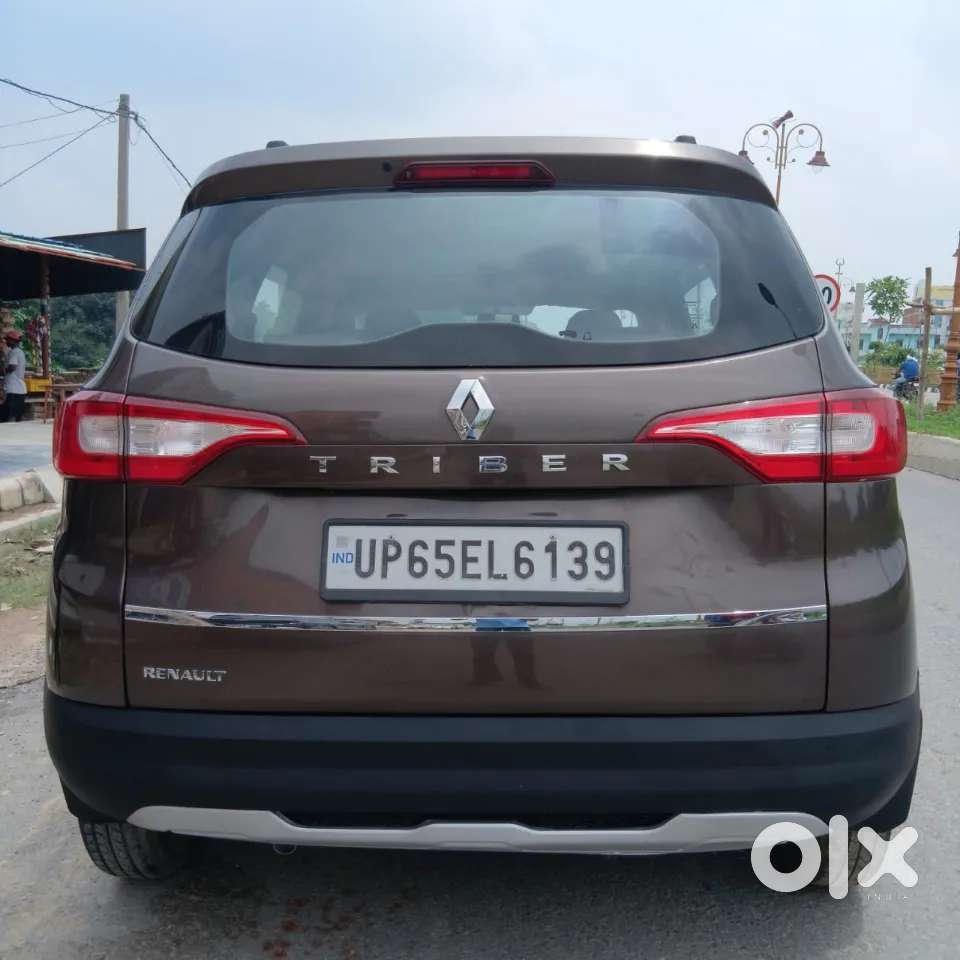 Renault Triber Rxz, 2022, Petrol