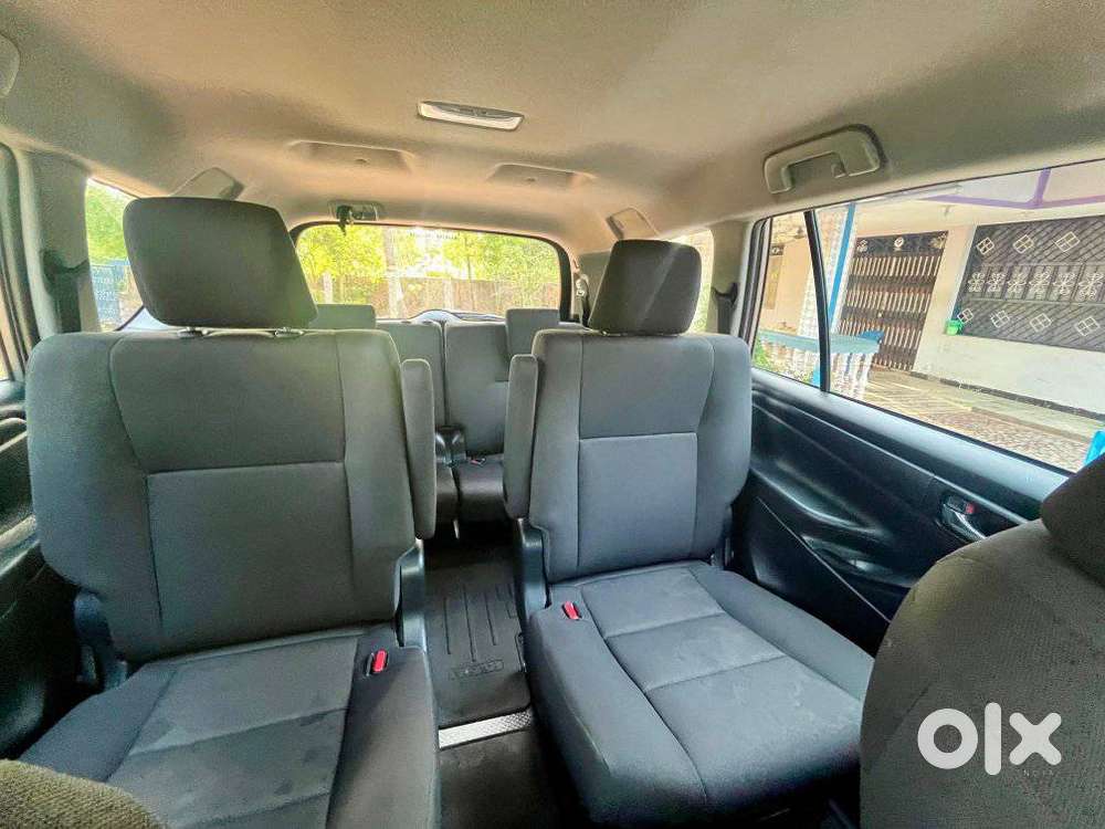 Toyota Innova Crysta 2.4 G Mt 7 Str, 2024, Diesel