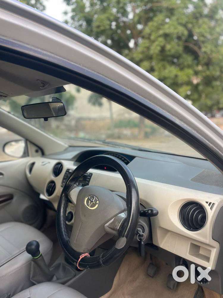 Toyota Etios 2013-2014 Gd, 2013, Petrol