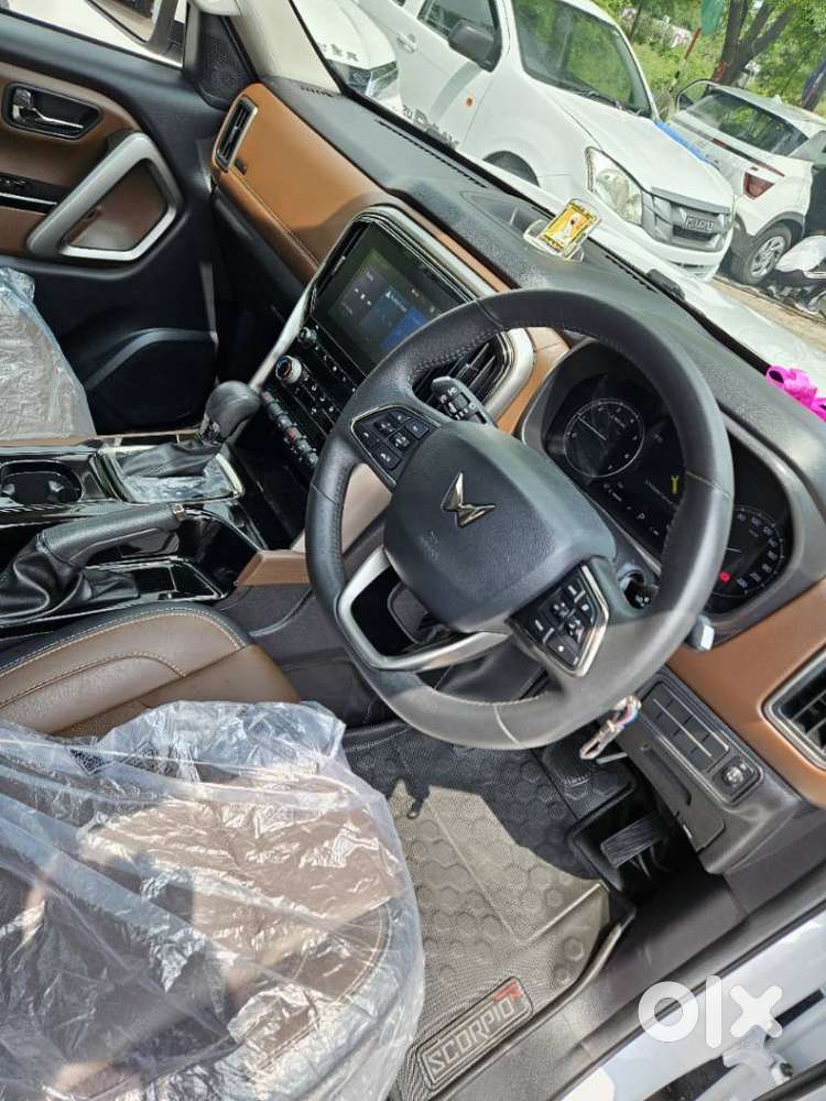 Mahindra Scorpio N Z8 Select Diesel At 2wd 7-seater, 2025, Diesel