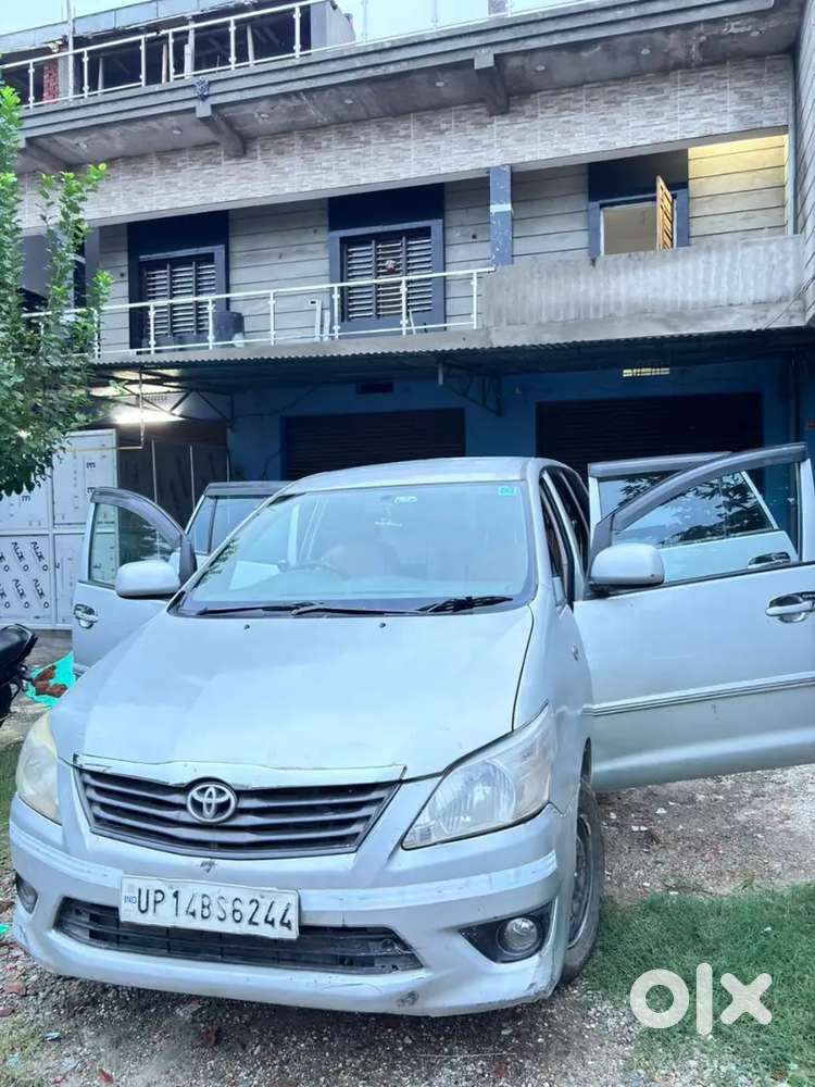Toyota Innova 2.5 2012