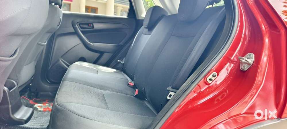 Maruti Suzuki Brezza 1.5 Vxi Smart Hybrid, 2021, Petrol