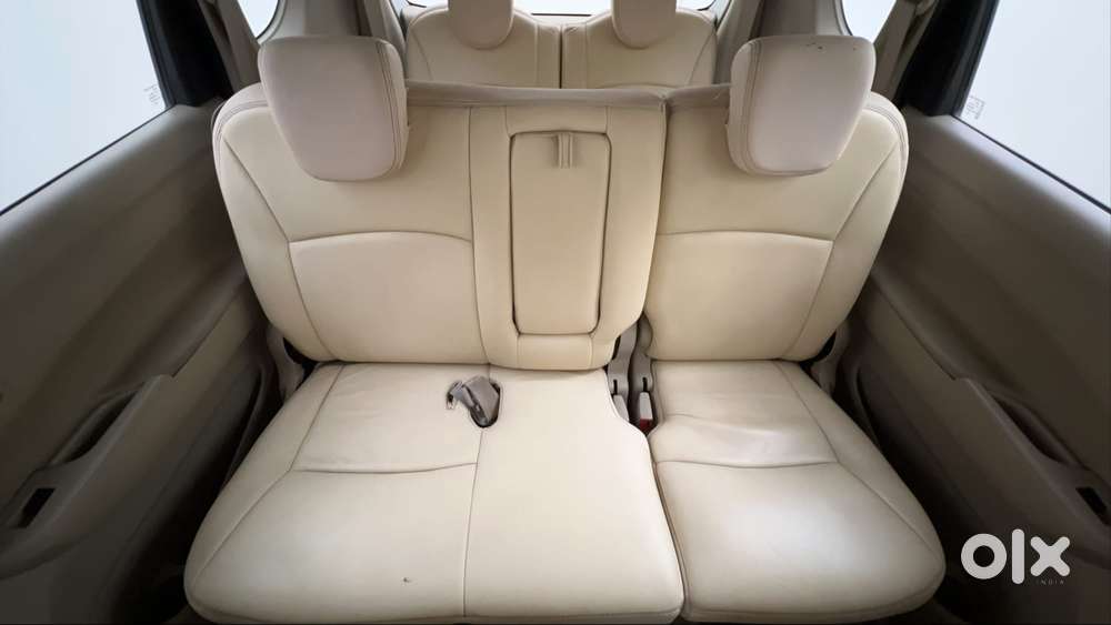 Maruti Suzuki Ertiga Vxi At, 2017, Petrol