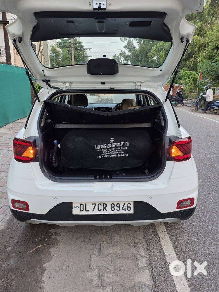 Hyundai Venue 1.2 S (o), 2021, Cng & Hybrids