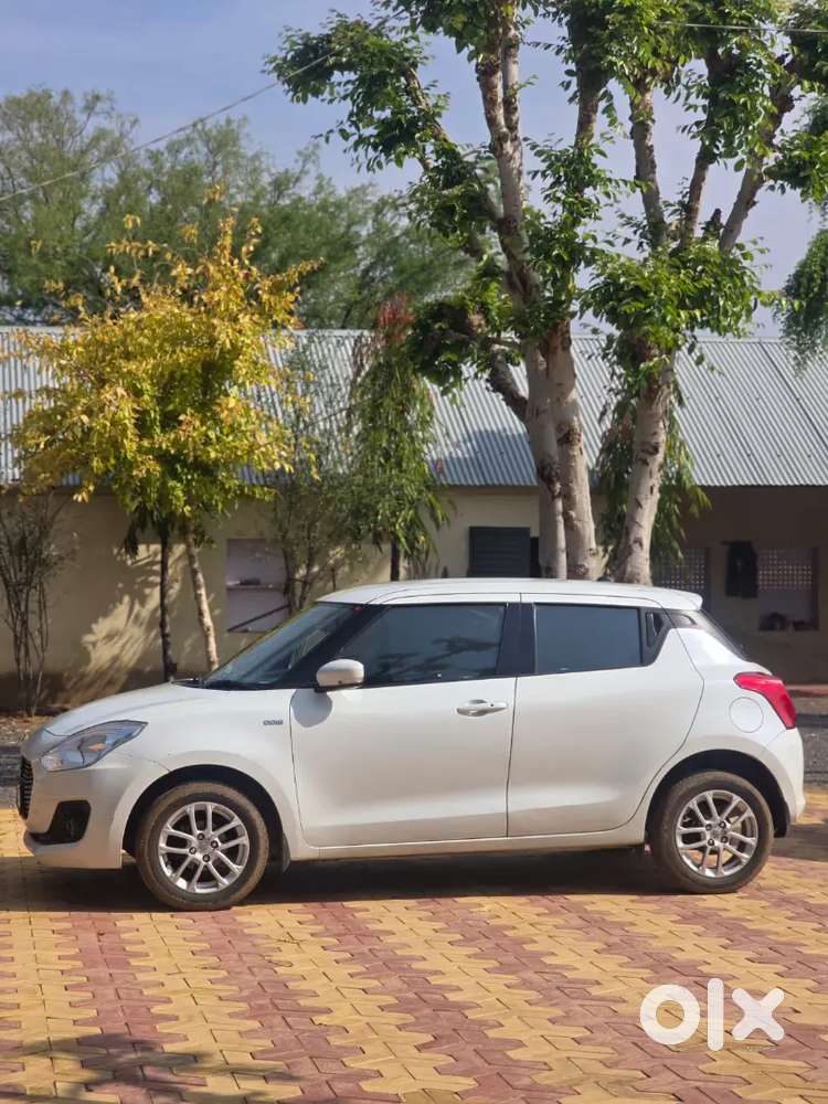 Maruti Suzuki Swift Dzire 2018.  Rare Automatic Model Good Condition