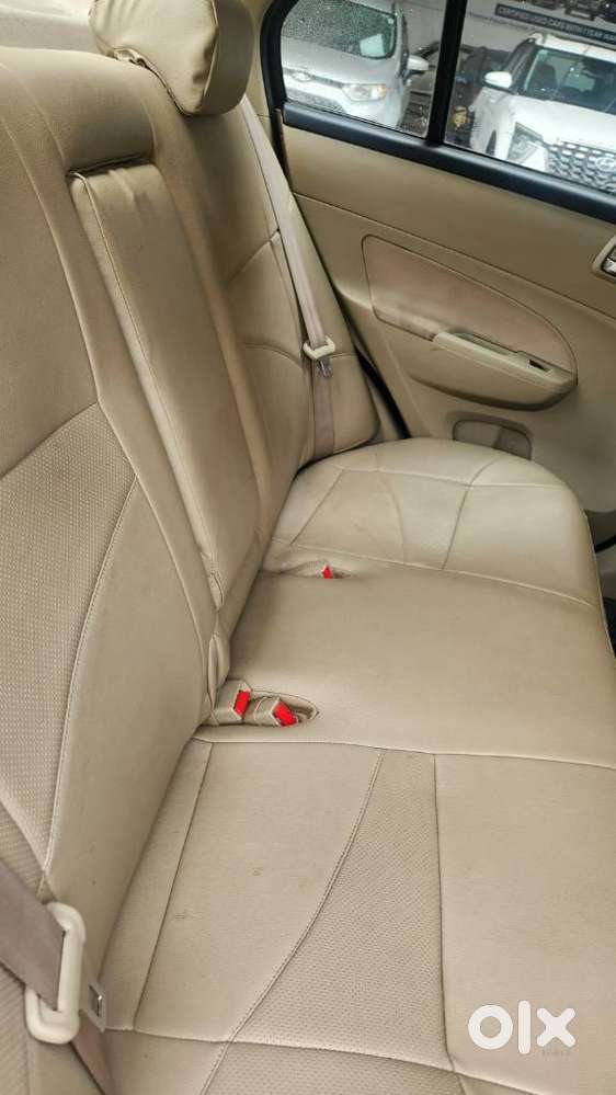 Maruti Suzuki Swift Dzire 1.2 Zxi Bsiv, 2012, Petrol