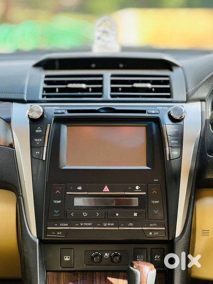 Toyota Camry 2002-2011 W1 (mt), 2015, Cng & Hybrids