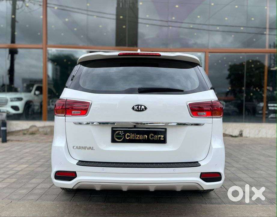 Kia Carnival Premium, 2021, Diesel