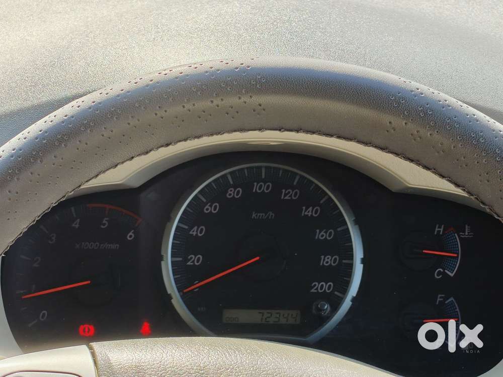 Toyota Innova 2012-2013 2.5 E Diesel Ps 8-seater, 2013, Diesel