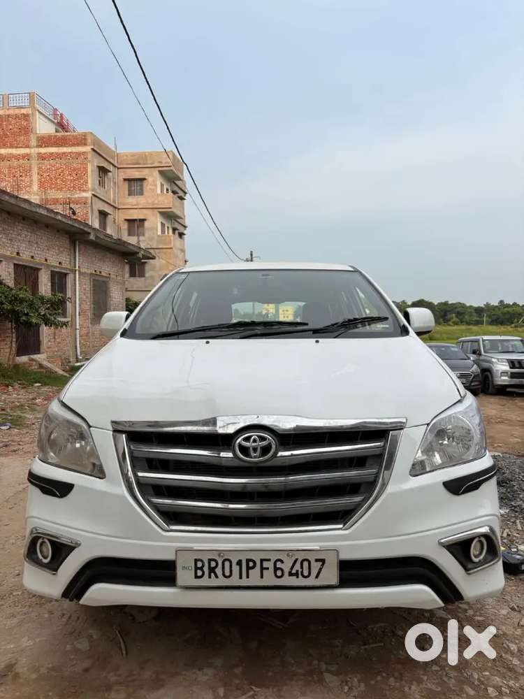 Toyota Innova 2015 Diesel Well Maintained