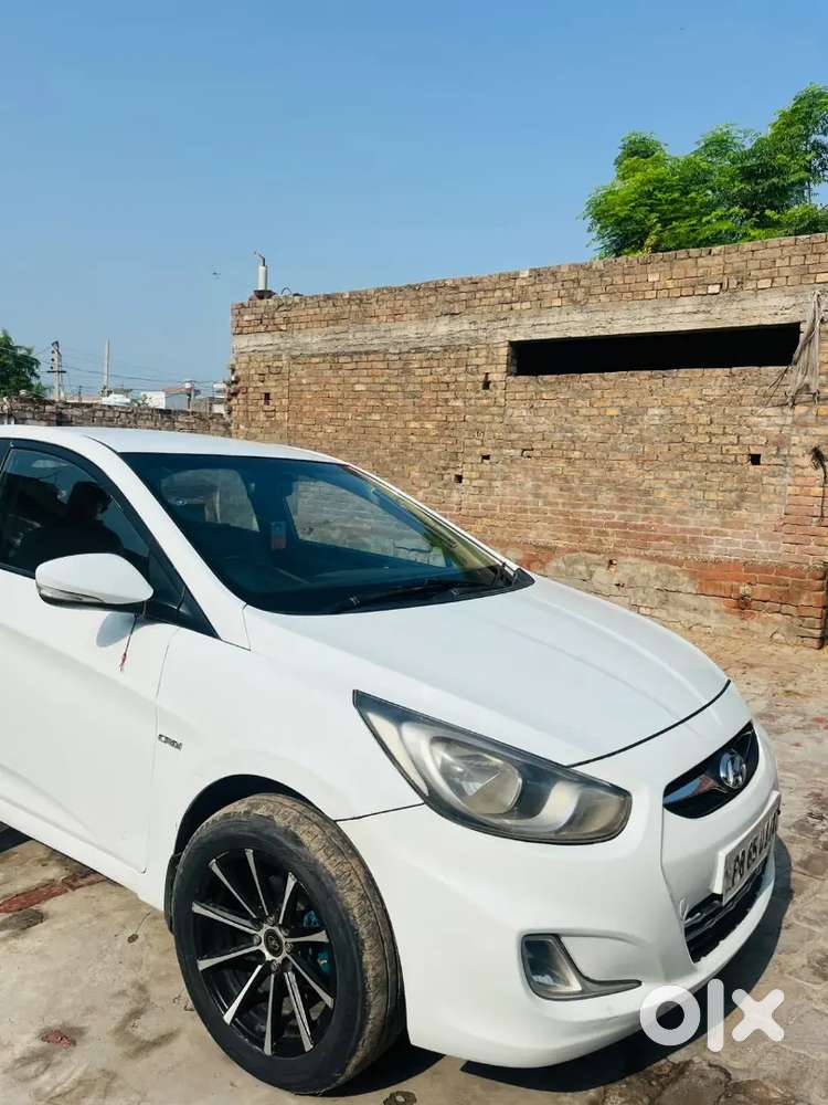 Hyundai Verna 2013 Diesel Manual