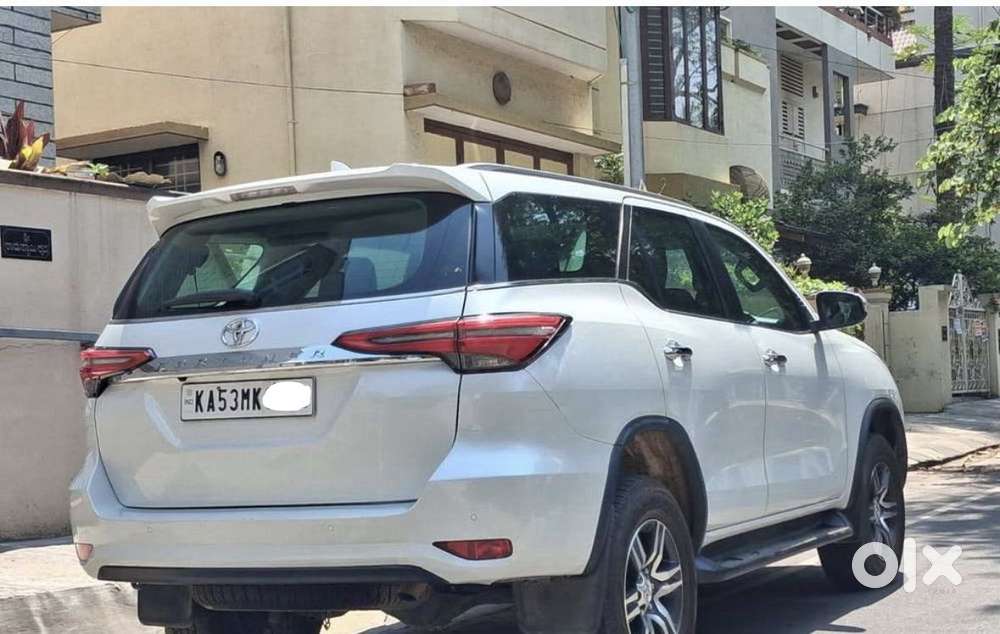 Toyota Fortuner [2021-ongoing] 2.8 2wd Diesel At, 2023, Diesel