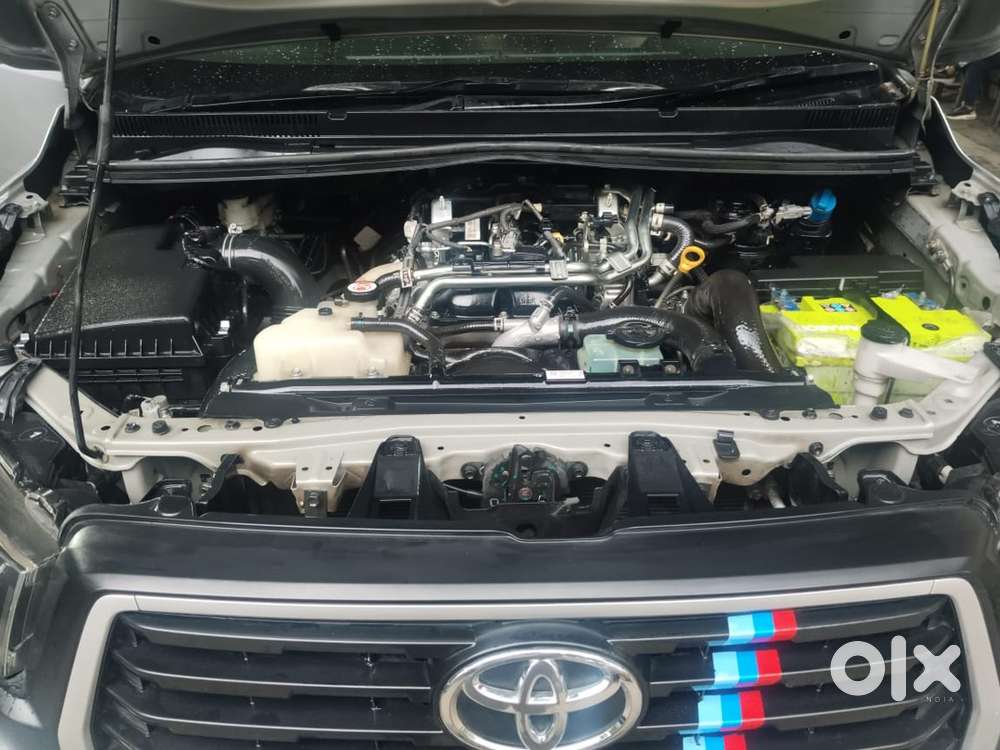 Toyota Innova Crysta 2024