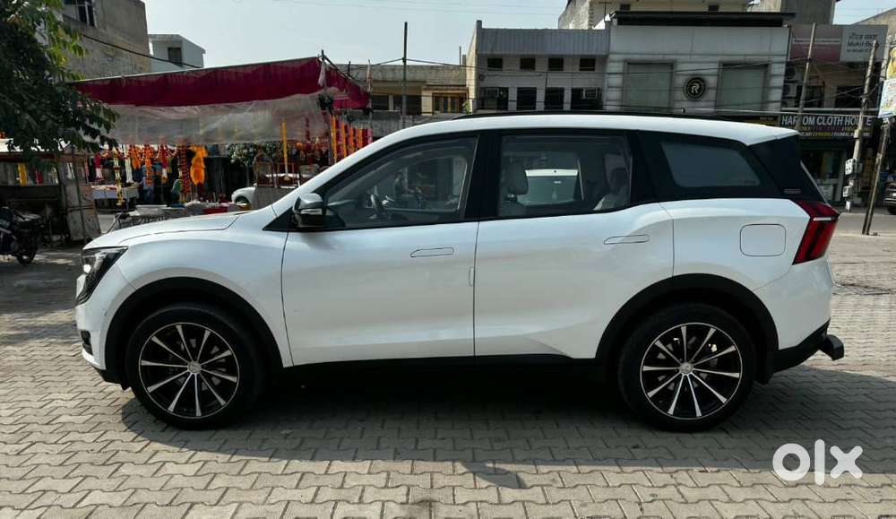 Mahindra Xuv700 Ax5 2023