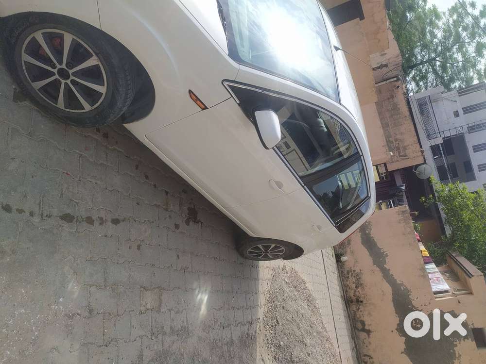 Full Ac, Power Windo Front,power Steering, Centre Locking