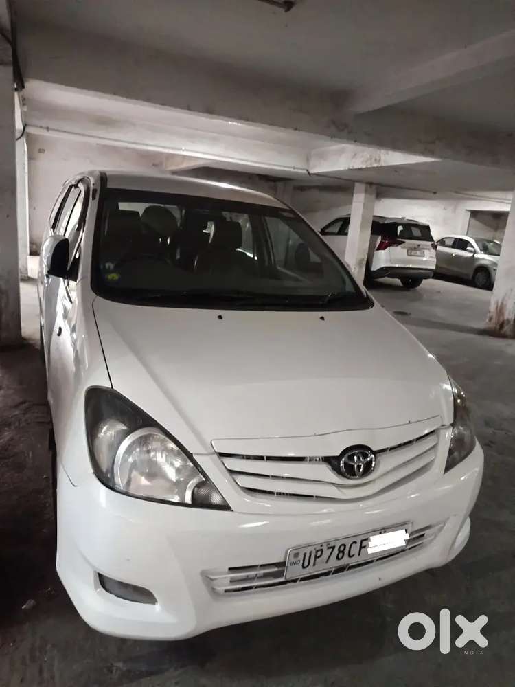Toyota Innova 2011 Diesel Well Maintained