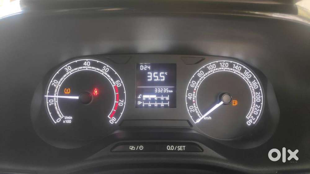 Skoda Slavia 1.0 Active Tsi, 2022, Petrol