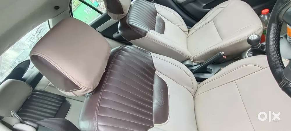 Maruti Suzuki Dzire 1.2 Vxi 2010