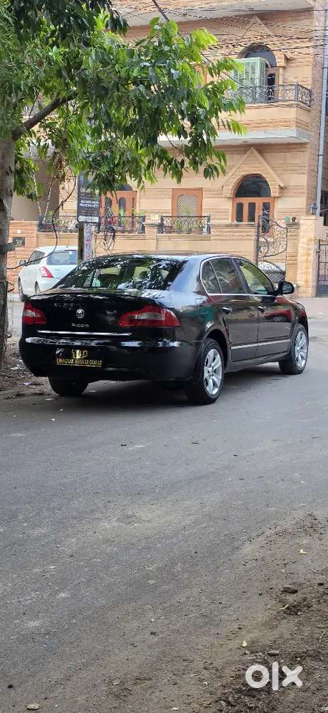 Skoda Superb Mt Elegance 2012 Diesel