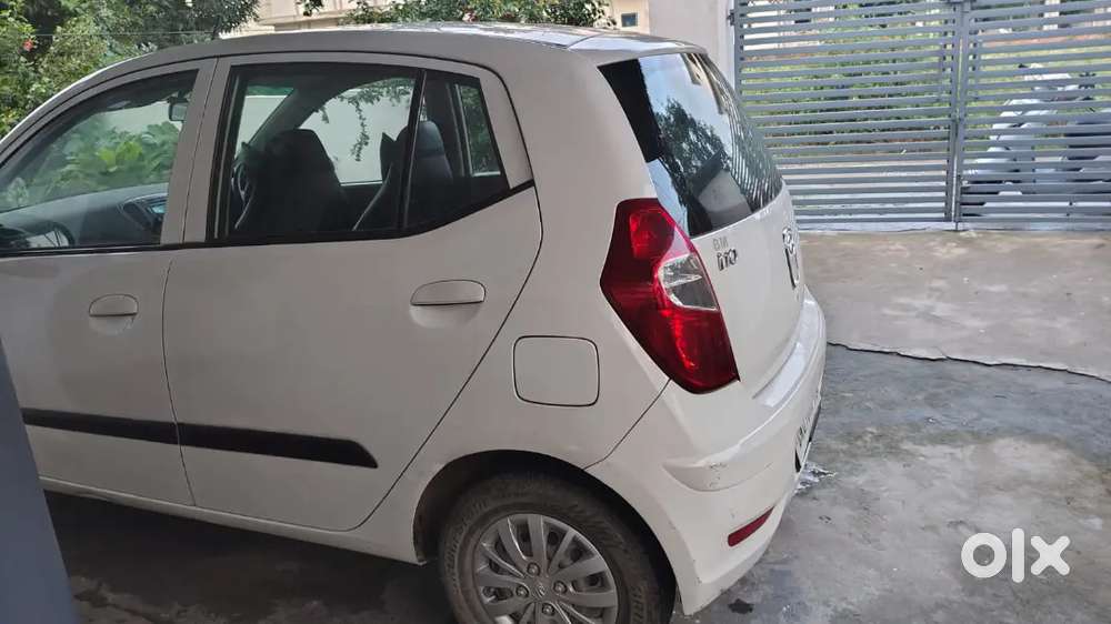 Hyundai I10 Sportz 2015