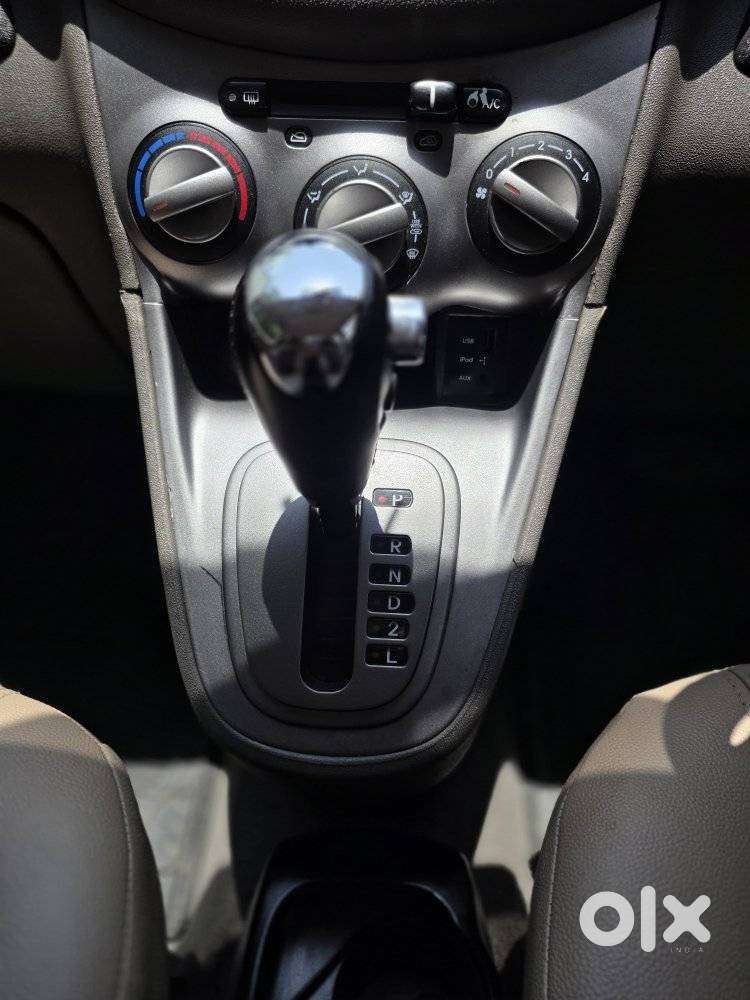 Hyundai I10 Sportz At, 2013, Petrol