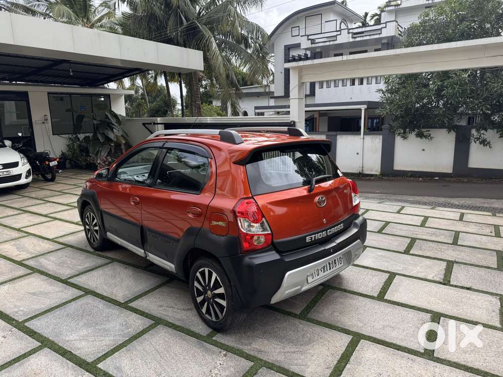 Toyota Etios Cross 1.2l G, 2015, Petrol