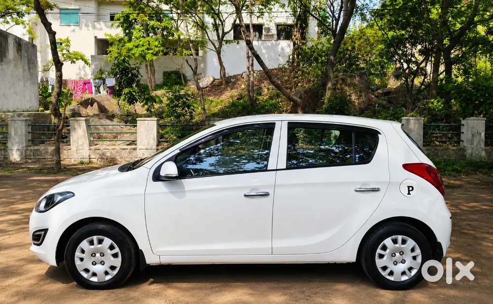 Hyundai I20 1.2l Magna Model 2012 Registration 2013 Good Condition