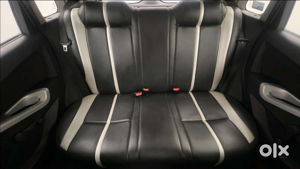 Ford Figo 1.2 Duratec Petrol Zxi, 2011, Petrol