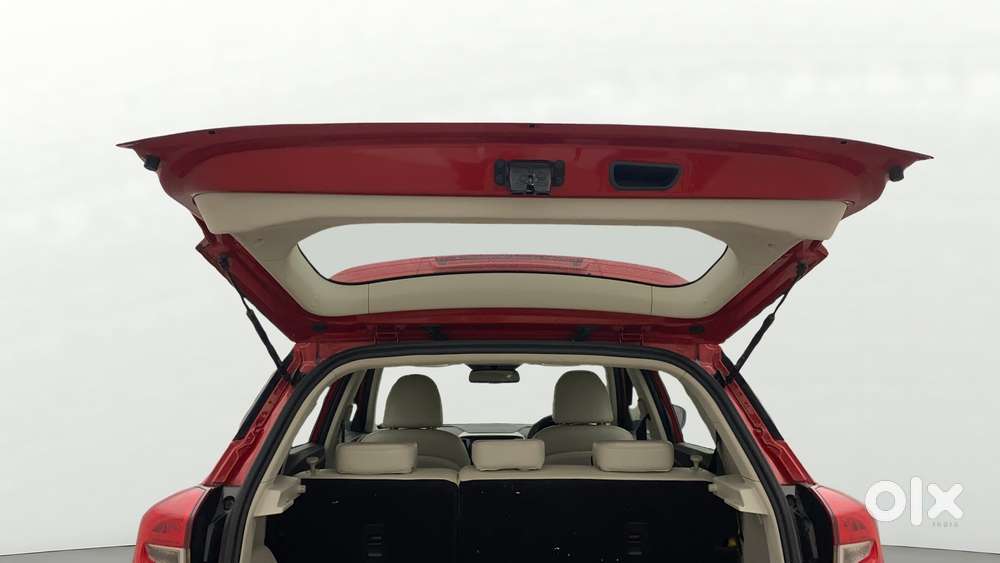 Mahindra Xuv300 W8 Option, 2021, Petrol