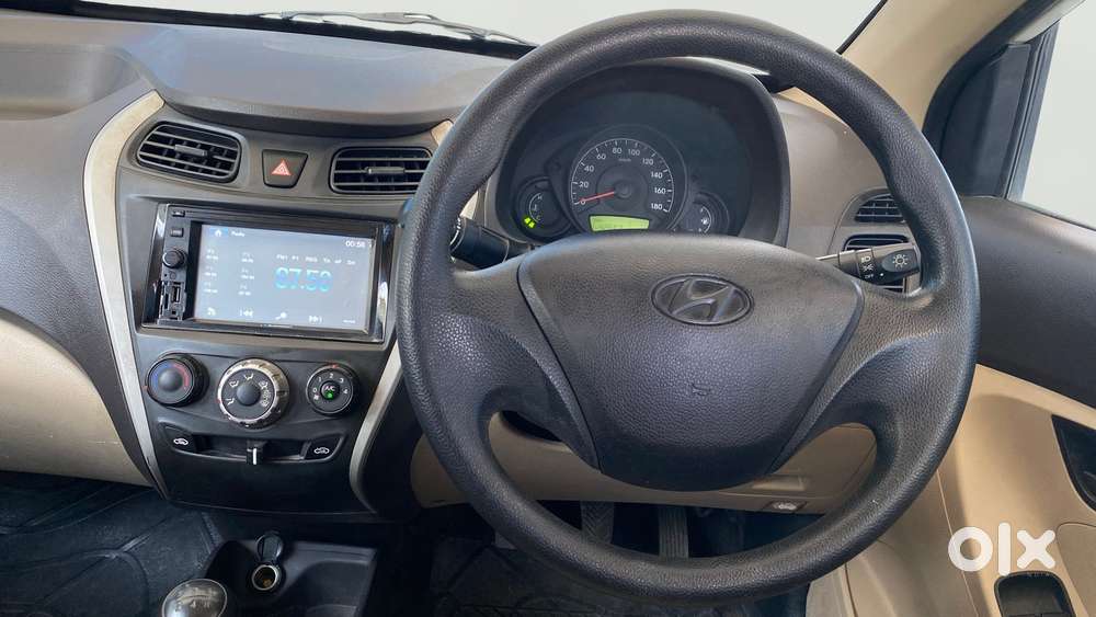 Hyundai Eon Era+ Se, 2017, Petrol