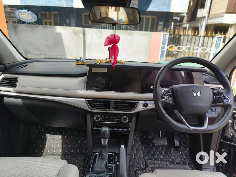 Mahindra Xuv700 2024