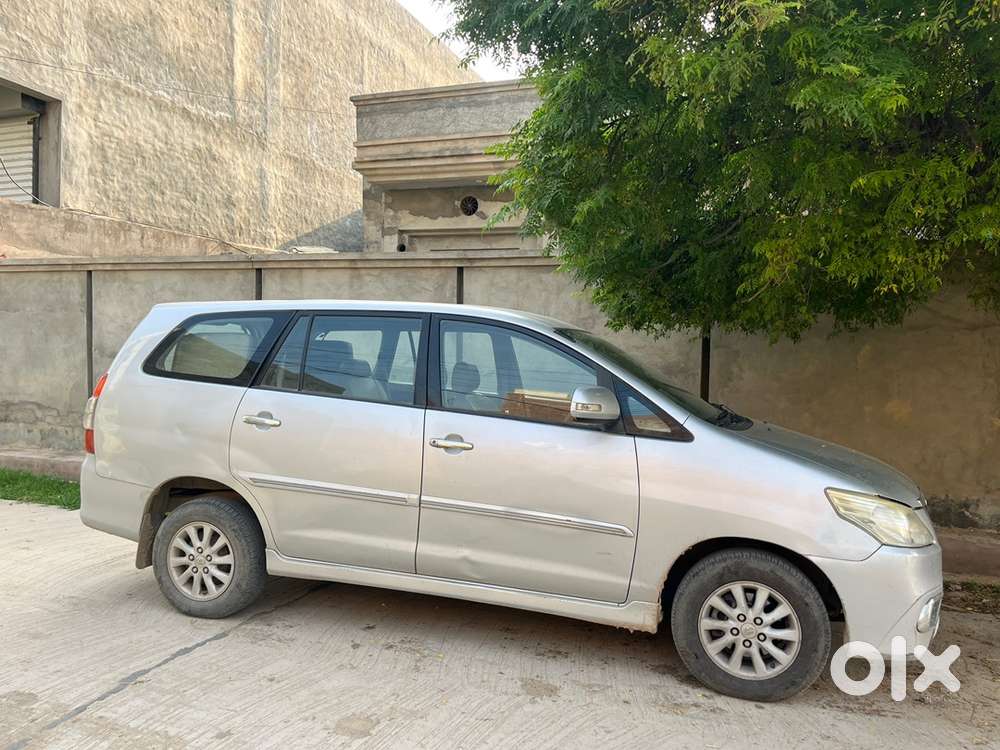 Toyota Innova Diesel 2012
