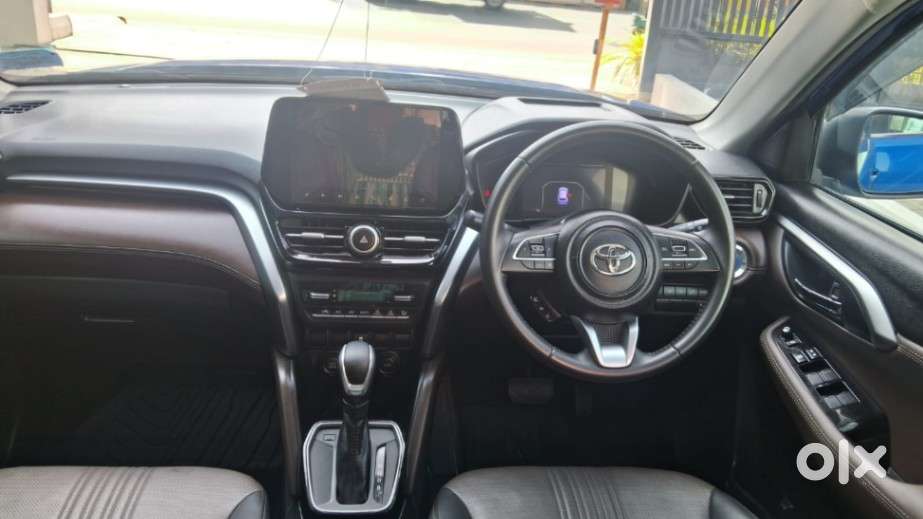 Toyota Urban Cruiser Hyryder 1.5 V Hybrid, 2024, Petrol