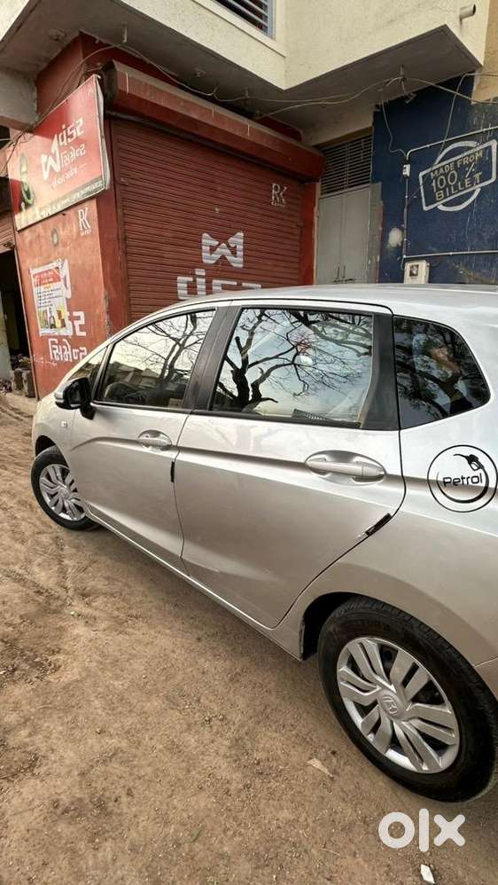 Honda Jazz 2016 Petrol 92000 Km Driven