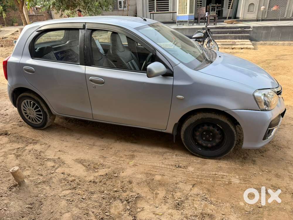 Toyota Etios Liva 2012