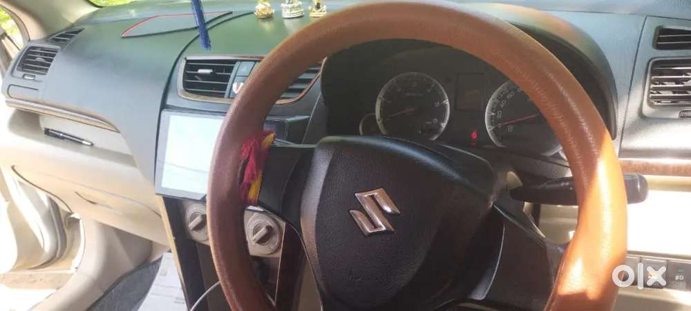 Maruti Suzuki Dzire 1.2 Vxi 2013