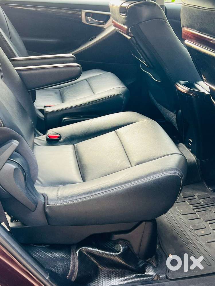 Toyota Innova Crysta 2.8 Z, 2016, Diesel